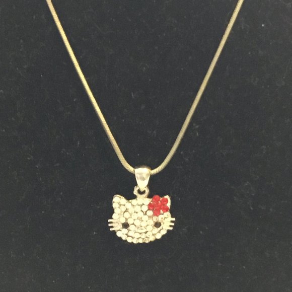 Very cute and sparkling Hello Kitty necklace - Picture 2 of 6